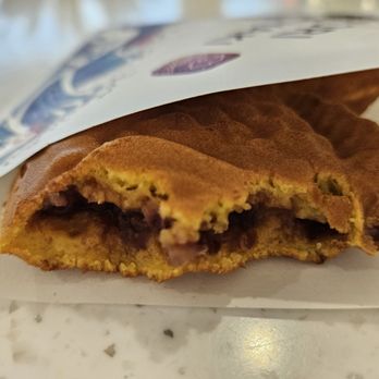 Tori Taiyaki - Taiyaki with red bean filling - Bubble Tea Near Me - Albany, New York Tori Taiyaki - Taiyaki with red bean filling - Bubble Tea Near Me - Albany, New York
