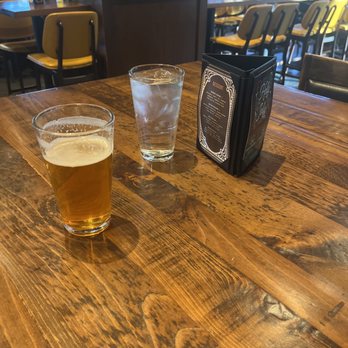 Padre Hotel - Bar area - Hotels Near Me - Bakersfield, California Padre Hotel - Bar area - Hotels Near Me - Bakersfield, California