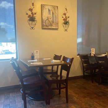 Bella Marie's Pizzeria Restaurant - Beautiful aesthetic - Pizza Near Me - St. George, Utah
