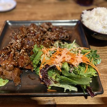 Mikuni - Teriyaki Beef lunch plate. The food looked good but some meat pieces were tough while others were soft. - Japanese Near Me - Concord, California Mikuni - Teriyaki Beef lunch plate. The food looked good but some meat pieces were tough while others were soft. - Japanese Near Me - Concord, California