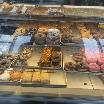 Despi Delite Bakery - Donuts Near Me - Everett, Washington