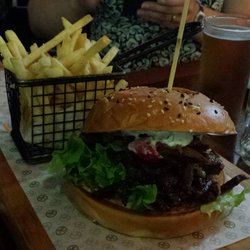 Burgers in SouthBank - Brooklyn Depot - On the lam burger. decent!