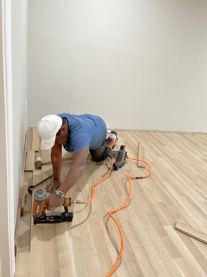 Dominican Floor and Handyman Logo