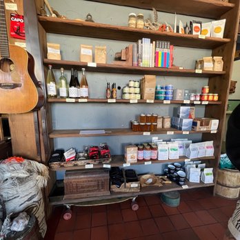 Moxie Bread - Lyons - Wine and various items for purchase - Bakeries Near Me - Lyons, Colorado