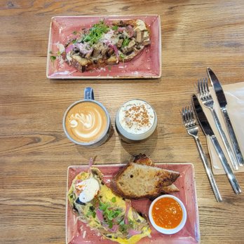 Plucky’s Cafe - Cafes Near Me - Burlingame, California Plucky’s Cafe - Cafes Near Me - Burlingame, California