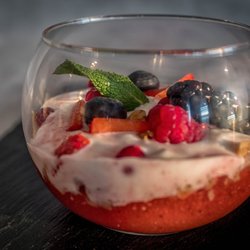 Le Rest'O - Bubble à la grecque, muesli & fruits rouges