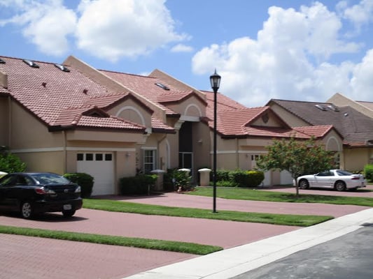 Heron Bay Roofing Logo