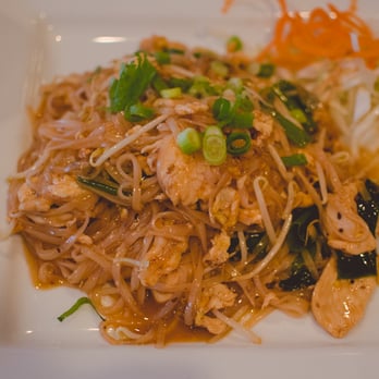 Spice Thai Restaurant - Pad Thai with Chicken | TiffanyBee.com - Thai Near Me - Orlando, Florida Spice Thai Restaurant - Pad Thai with Chicken | TiffanyBee.com - Thai Near Me - Orlando, Florida