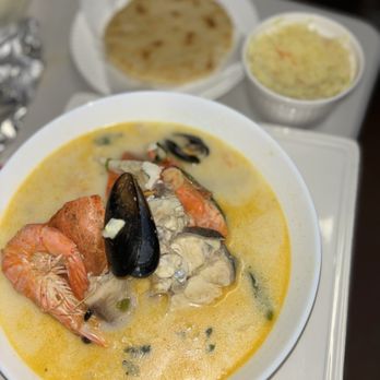 Las Carolinas Restaurant - sopa de mariscada - Bars Near Me - Houston, Texas Las Carolinas Restaurant - sopa de mariscada - Bars Near Me - Houston, Texas