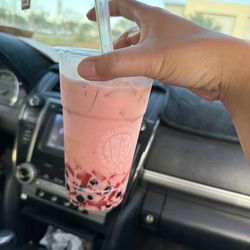 BAMBU - Strawberry Milk Tea with strawberry jelly and boba