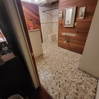 5 Star Tile - Pebble floors - Tiling Near Me