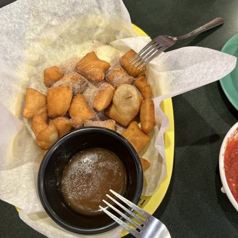 Leal's Mexican Restaurant - Sopaipilla minis. - Mexican Near Me - Clovis, New Mexico