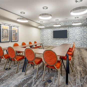 Hilton Garden Inn Chicago Central Loop - Meeting Room - Hotels Near Me - Chicago, Illinois Hilton Garden Inn Chicago Central Loop - Meeting Room - Hotels Near Me - Chicago, Illinois