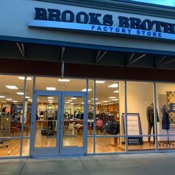 Brooks Brothers Factory Outlet