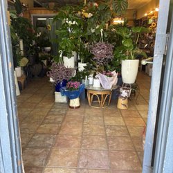 First Ave Florist - entrance