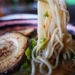 Issho Ni Ramen & Sushi - Ishho ni ramen soup