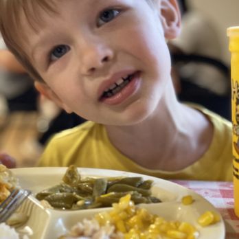 Mama Hamil’s  - Green beans and corn - Southern Near Me - Madison, Mississippi