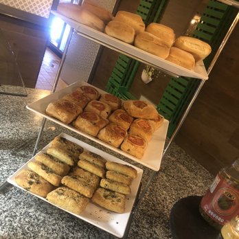 Gourmet Marché - Buffets Near Me - Cancún, ROO