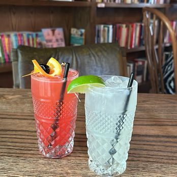 LIT Bookbar - Cocktail Bars Near Me - Richmond, Texas
