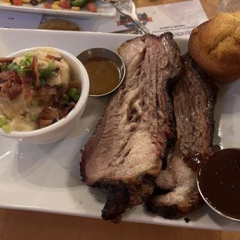 Mill River Brewing BBQ & Smokehouse - Mill River Brewing BBQ & Smokehouse in Saint Albans, VT - Breweries Near Me - Saint Albans, Vermont Mill River Brewing BBQ & Smokehouse - Mill River Brewing BBQ & Smokehouse in Saint Albans, VT - Breweries Near Me - Saint Albans, Vermont