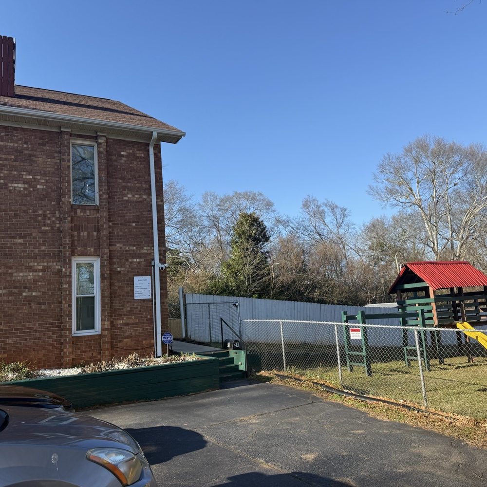 Vegan House Shack - It's inside this building - Vegan Near Me - Greenville, South Carolina Vegan House Shack - It's inside this building - Vegan Near Me - Greenville, South Carolina