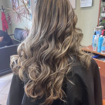 Queena's Haircuts - Reverse  Balayage - Hair Salons Near Me - Oxnard, California