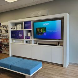 Xfinity Store by Comcast - Waiting area