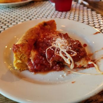 Gino's East - South Loop - Deep dish - Pizza Near Me - Chicago, Illinois