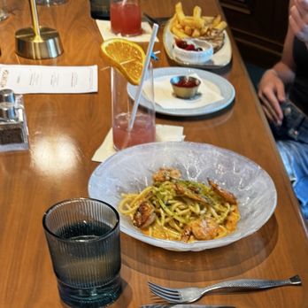 Atlantic - Shrimp and posts and Chicken - Seafood Near Me - Orlando, Florida