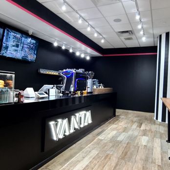 Vanta Coffee Club & Eatery - the interior of the restaurant - Coffee & Tea Near Me - North York, Ontario Vanta Coffee Club & Eatery - the interior of the restaurant - Coffee & Tea Near Me - North York, Ontario