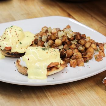 Bethany's Table - Eggs Benedict - New American Near Me - Portland, Oregon Bethany's Table - Eggs Benedict - New American Near Me - Portland, Oregon