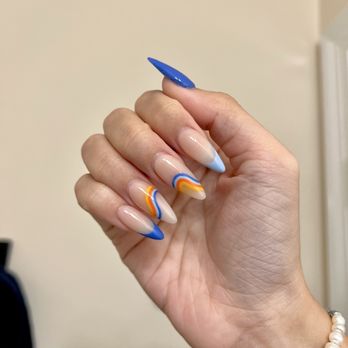 Cosmo Nail Bar - Rainbow accent design on acrylic base - Nail Salons Near Me - Rockville, Maryland