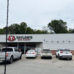 Taylor's Quik Pik - Outside