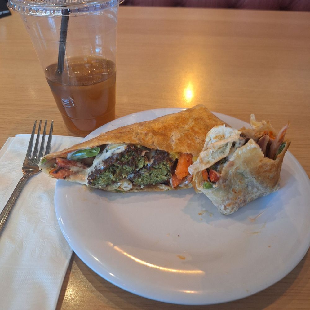Pita Kitchen - Arrowhead - Falafel w grilled vegetables yummmmmm - Mediterranean Near Me - Glendale, Arizona