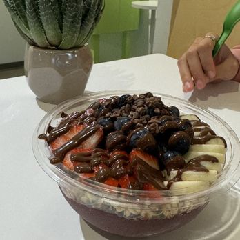 Pure Green - Downtown - Chocolate Hazelnut Bowl - Acai Bowls Near Me - Seattle, Washington Pure Green - Downtown - Chocolate Hazelnut Bowl - Acai Bowls Near Me - Seattle, Washington