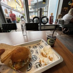 Garage Burgerbar - BMW burger