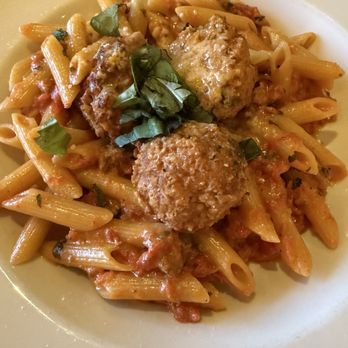 Marketplace Cafe at Nordstrom - Penne Bolognese & Meatballs - Cafes Near Me - San Diego, California