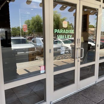 Paradise Valley Burger - Front of store - Burgers Near Me - Tempe, Arizona