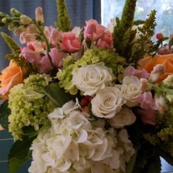 Chelish Moore Flowers - Non-wedding / "congratulations" arrangement