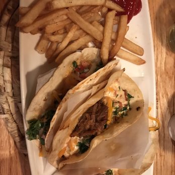 Applebee's Grill + Bar - Sports Bars Near Me - Colonial Heights, Virginia Applebee's Grill + Bar - Sports Bars Near Me - Colonial Heights, Virginia