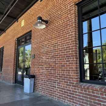 Camellia Coffee Roasters - Entrance - Coffee & Tea Near Me - Sacramento, California