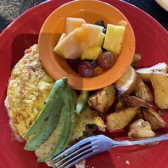 Range Cafe - Kitchen sink omelette- so delicious and the serving is massive - Breakfast & Brunch Near Me - Albuquerque, New Mexico
