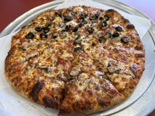 Pini's Pizzeria by null