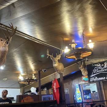 Wagon Wheel Bar & Grill - Interior Decor - American Near Me - Interior, South Dakota