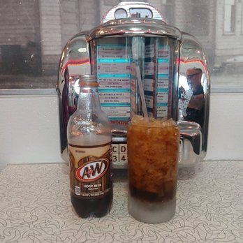 The Shiny Diner - Only way to drink a root beer! - Diners Near Me - Raleigh, North Carolina