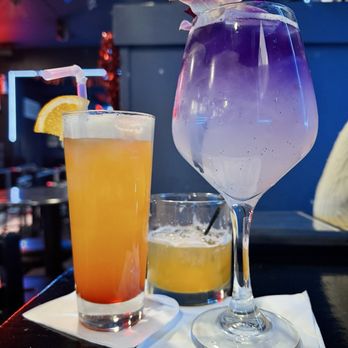 Gloria's Bar & Grill - Bars Near Me - Bloomfield, New Jersey