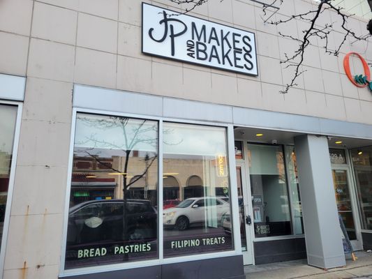 JP Makes and Bakes by null