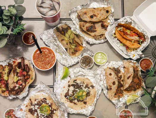 Taco Palenque South 10th by null