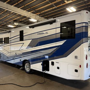 La Mesa RecVan - Phoenix - RV Dealers Near Me - Phoenix, Arizona