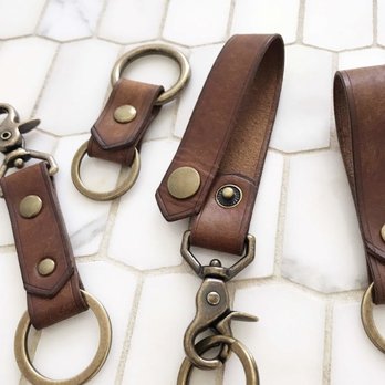 Leather Art Center - Learn how to make a leather keychain with solid brass hardware. - Art Schools Near Me